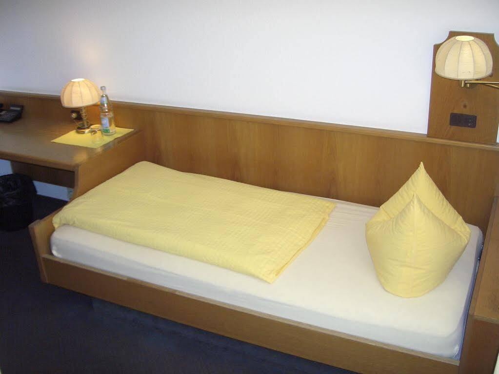 Hotel Feuerbacher Hof Stuttgart Eksteriør billede